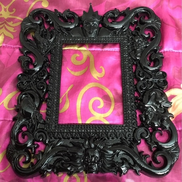 Disney villains frame Halloween decoration decor - Picture 8 of 16